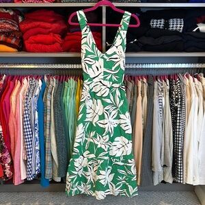 Every green/white floral print elastic straps v neck midi dress size S NWT